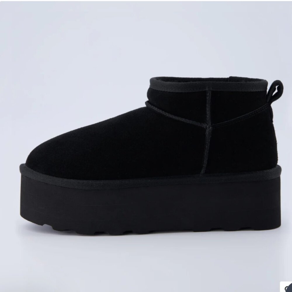 NEW CUSHIONAIRE Suede Hippy Platform Lined Booties in black for women 1025 4m2 - Picture 8 of 10